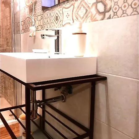 Al Vecchio Arco Appartament * Bari